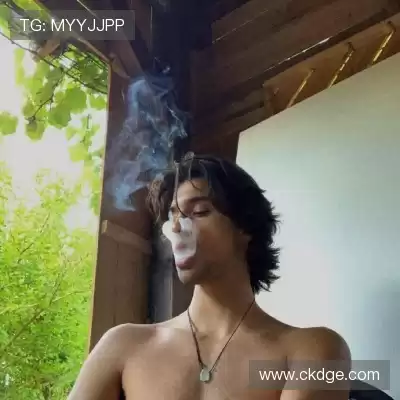 韶诚洁